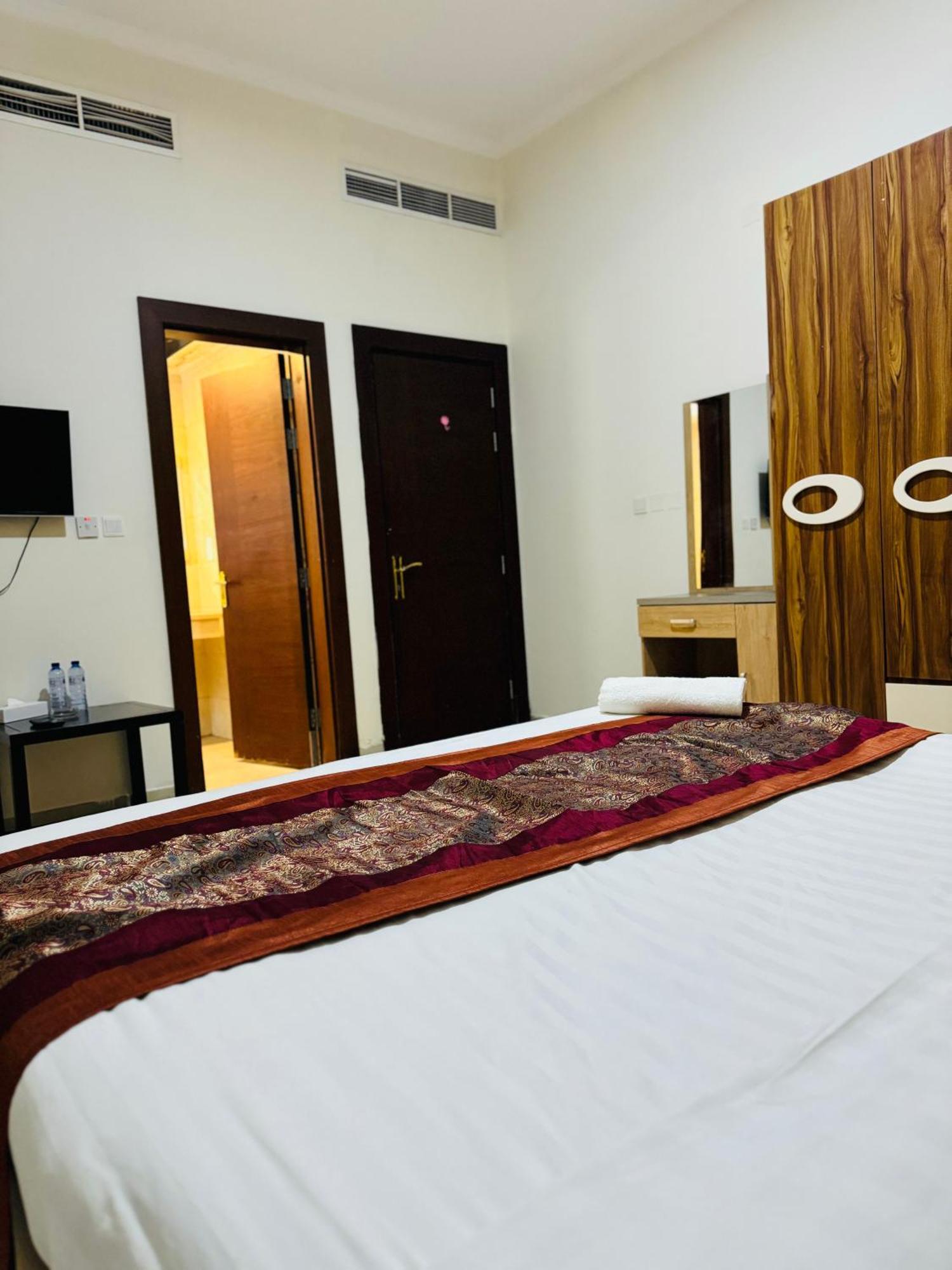 Al Hayat Suites Apartment Manama Dış mekan fotoğraf